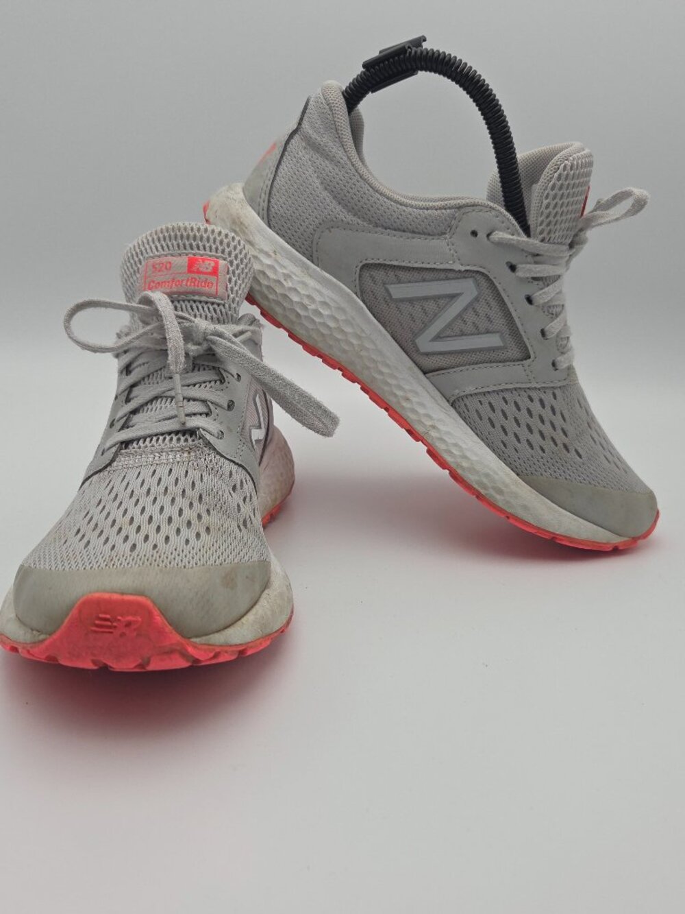 New Balance 520 Comfort ride Size 8 Lightweight Breathable  Sneakers